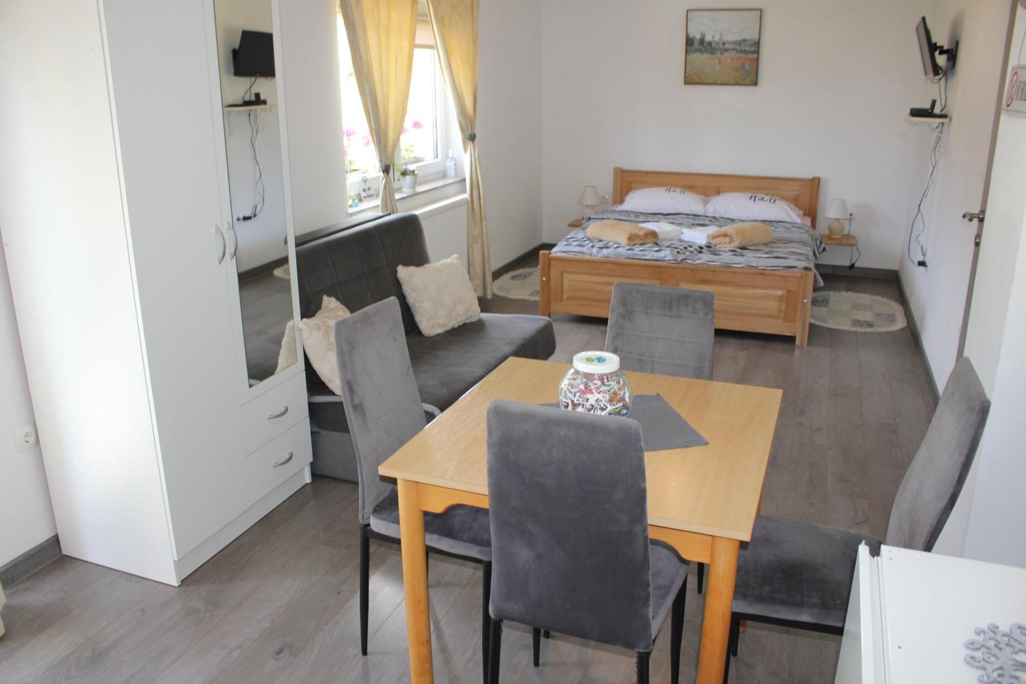 Studio Apartments Adian Korenica Room photo